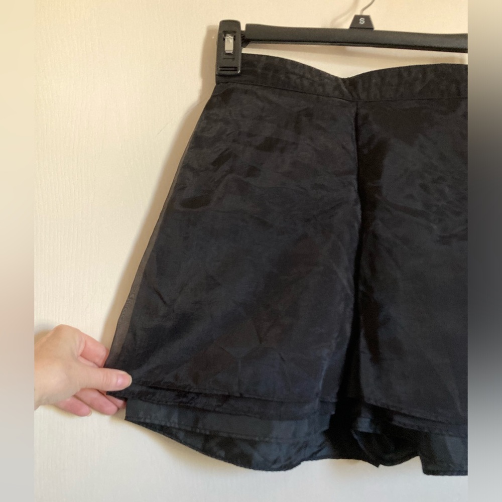 *Kimchi Blue Black Lined Layered Sheer Black Chiffon Size 0 Shorts #X - Picture 5 of 9
